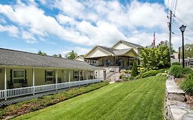 Boxwood Lodge Blowing Rock